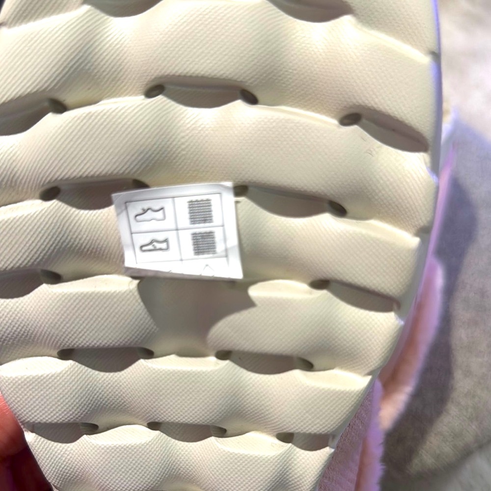 Skechers Pink Cozy slip on shoes with Plush Lining super soft - Picture 11 of 11